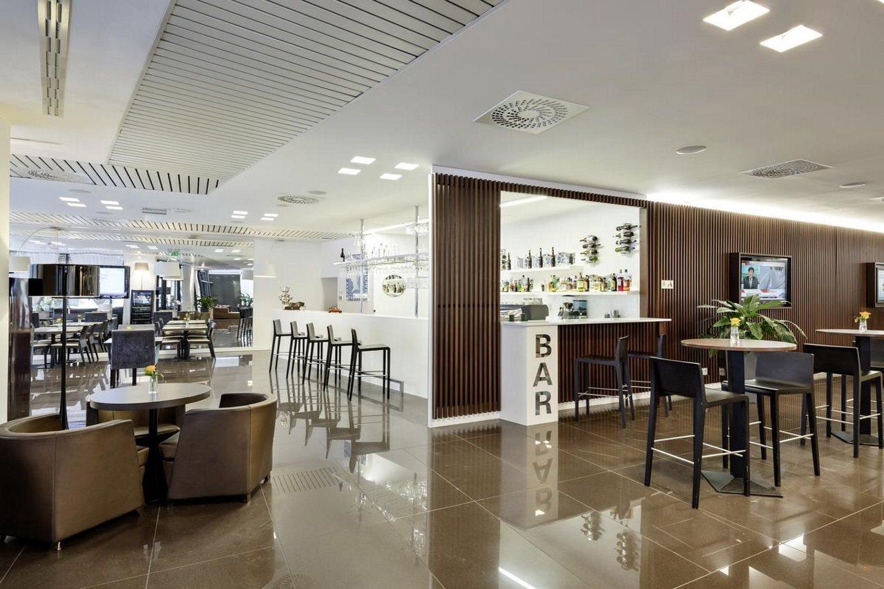Hotel Ac By Marriott Old Town Pressburg