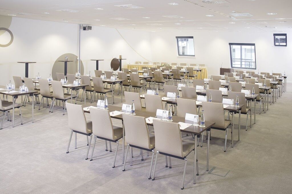 Hotel Ac By Marriott Old Town Pressburg