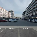 Central Point By Zoom Apartments