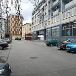 Cozy Apartment Btw Centre And Airport - Private Host - No Invoice