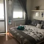 Terrace Apartment S 1 Spalnou Sofia-Parking & Wifi