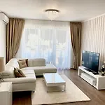 Die Oase - Luxurious Apartment Near The City Center With Free Parking