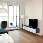 Elegant Apartment In Panorama City With Free Parking Old Town - Long-Term Available