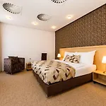 Beigli Hotel & Garden