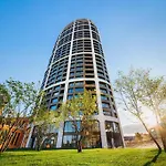 Castle View And City Skyline View, Sky Park Residence