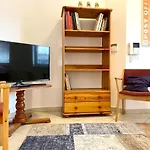Booklovers Apartment Close To Center