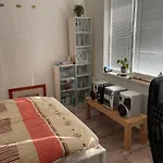 Utulny Byt V Sirsom Centre - Cosy Apartment