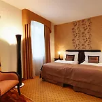 Skaritz Hotel & Residence