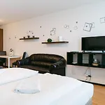 Flora Cozy Apartment