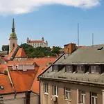 Highnest Apartments