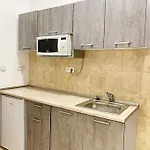 Cozy Apartment Near Hockey & Football Arena