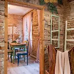 Accommodation At The Folklore Apartment