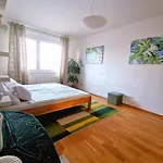 Cozyhome Retro Apartment