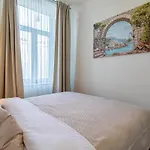 Trendy Apartment In Central