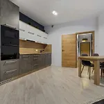 Lam Anthracite W Ac & Balcony