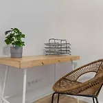 2 Bedroom Apt Steps To Nivy Station
