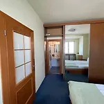 Apartman Obchodna