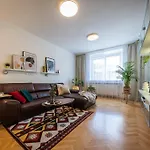 I & I Apart, Garage - Historical Old Town Bratislava