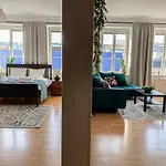 Cozy Downtown City Living