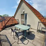 Utulny Apartman V Bratislava 4