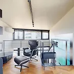Stylovy Loft S Ohromnou Terasou