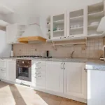 Exclusive Apartment In Centre