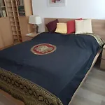 Family Apartment With Garden View