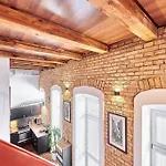 Cozy Loft With Terrace In The City Center