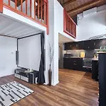 Cozy Loft With Terrace In The City Center