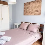Sarah\'S Apartment Bratislava