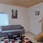 Ellen\'S Apartment - Air Conditioning, Free Parking