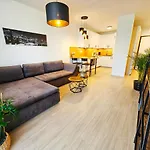 2 Room Apartment, New Building, Bosakova Street, 28