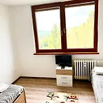 Big 3 Separate Rooms Convenient City Haven !