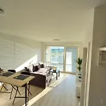 New Apartment 5 Minutes By Walk From The Airport With Free Garage Parking