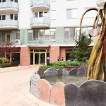 Great Tourist And Business Apartment