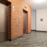 Great Tourist And Business Apartment