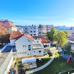 Schanz - Quietly Oriented - Private Parking - Balcony
