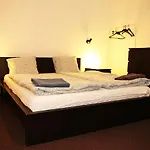Cozy Apartment In The Middle Of Bratislava
