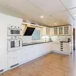 Bnb Slovakia Charming Danube Houseboat
