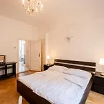 Frida Apartman
