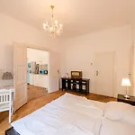 Frida Apartman