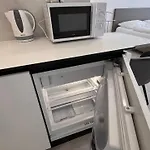 Air Conditioned 1 Room Apartment Vienna Gate, 3