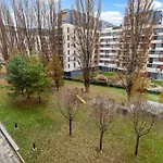 Lam Eden Park W Free Parking