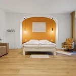 Charming Apt In Centre /W Ac