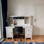 Park View City Center Location Apartment With Balcony