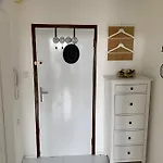 Park View City Center Location Apartment With Balcony