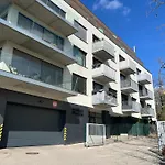 Forest Park Garden Apartment