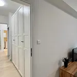 Priestranny Apartman Blizko Centra