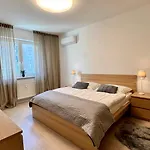 Priestranny Apartman Blizko Centra