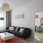 Coburg Palace Apartment